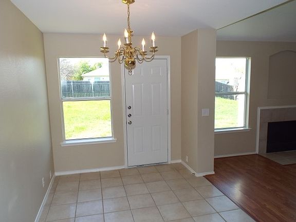 3rd image of 4000 Vinyard Way