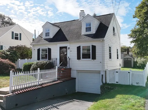49 Fisher St, Westwood, MA 02090