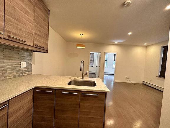 4th image of 1278 85th St #1R