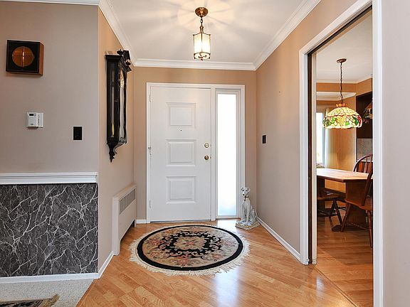 2nd image of 9 Woodvale Ln