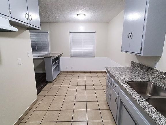 5th image of 239 E Buckthorn St APT 2