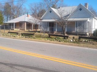 226-228 Gholston St, Comer, GA 30629