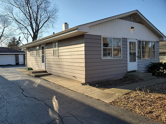 2nd image of 3S532 Tinker Ave