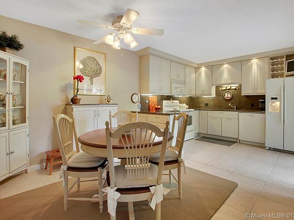 3rd image of 6066 SE Riverboat Dr #727