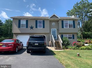 678 Creek Rd, Carlisle, PA 17013