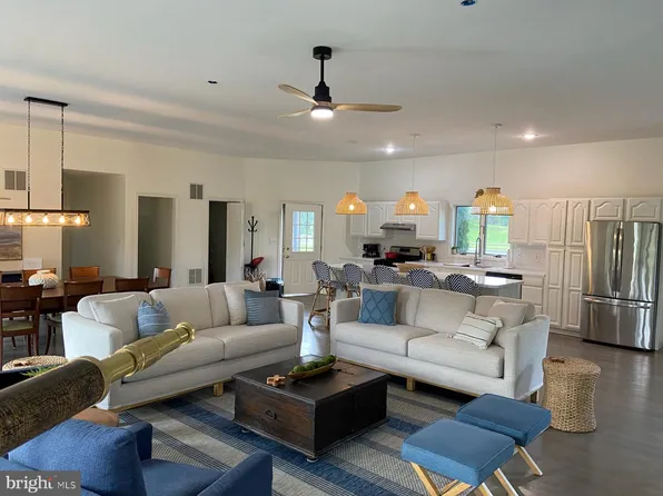 271 Ogden Farm Rd, Moorefield, WV 26836