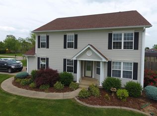 203 Helmwood Cir, Mount Washington, KY 40047