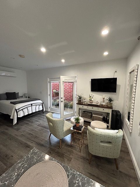 Bed & Living Room