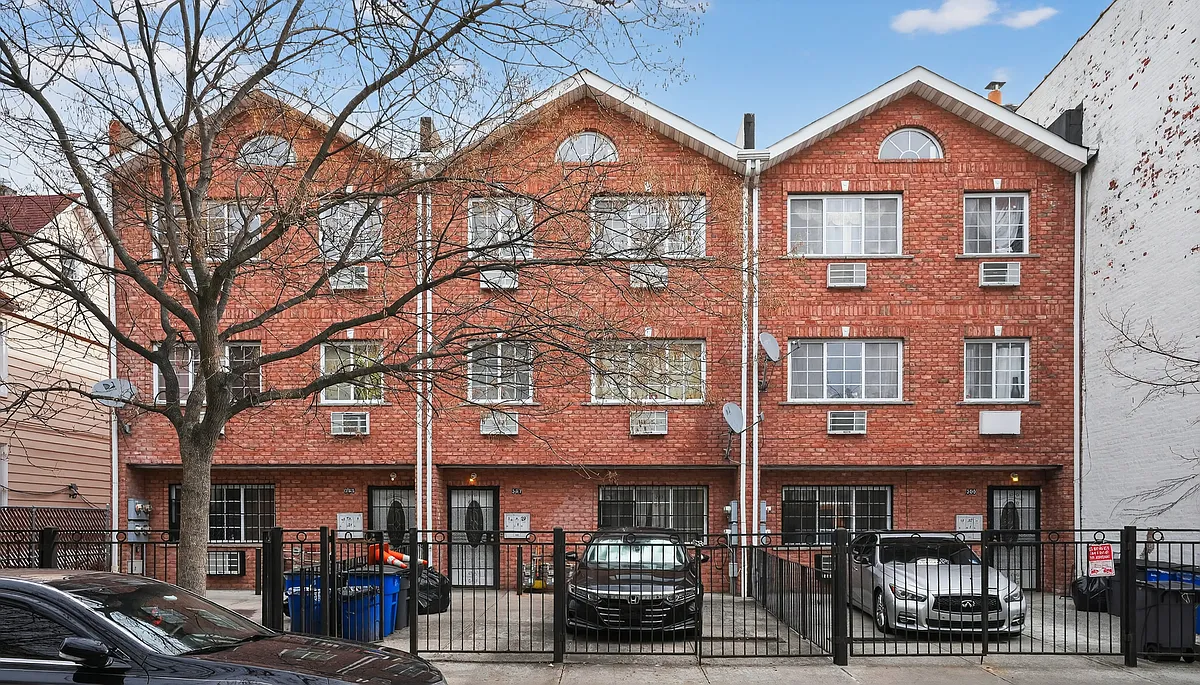 Building Photo - 367 E 28th St #3F
