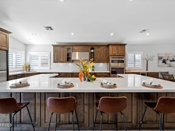 2641 E Bighorn Avenue, Phoenix, AZ 85048