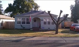 52 Clinton St photo 1