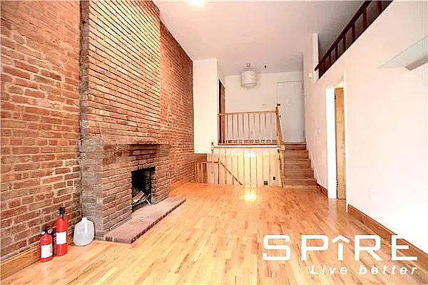 39 W 74th St #2F