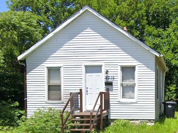 9215 Cambridge Ave, Cleveland, OH 44105