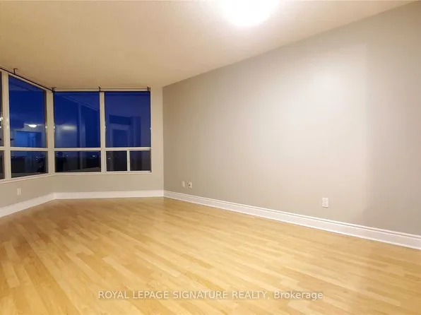 10 Northtown Way, Toronto, ON