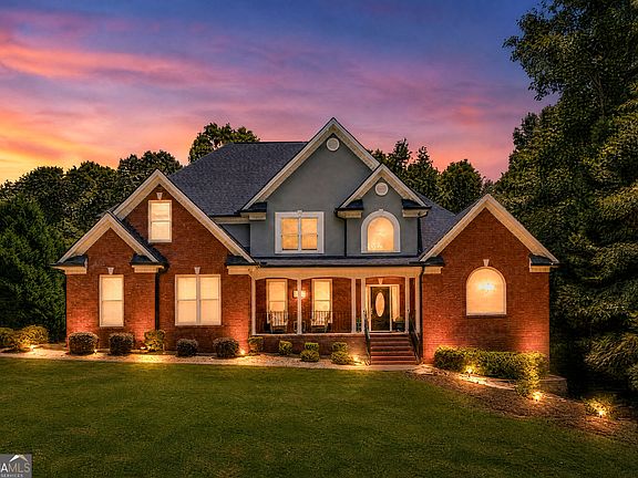 2nd image of 1505 Lake Forest Ln
