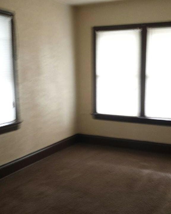 2nd image of 1557 Newman Ave #Up