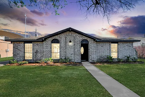 8011 La Roche Ln Photo 1