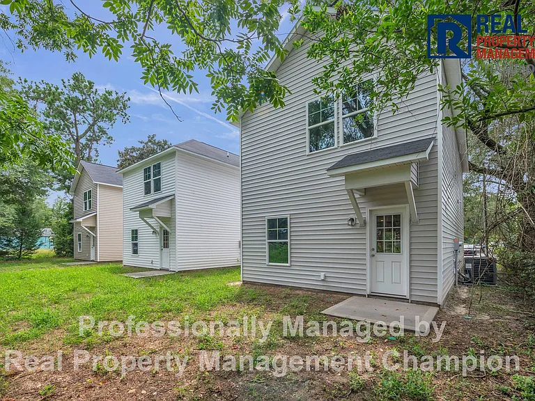 468 Maides Ave — Photo 21
