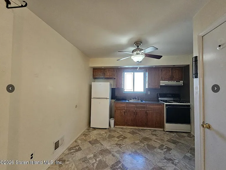59 Corbin Ave — Photo 5
