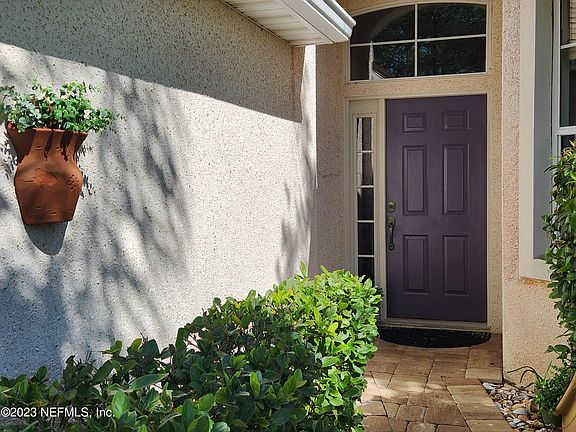 2nd image of 612 Sand Isles Cir