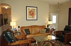 4th image of 1811 Briarton Ln N