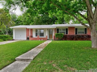 249 Westway Dr, Universal City, TX 78148