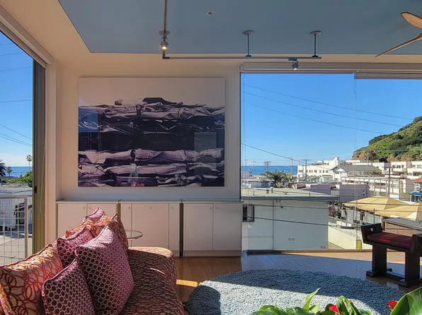 201 Entrada Dr, Santa Monica, CA 90402