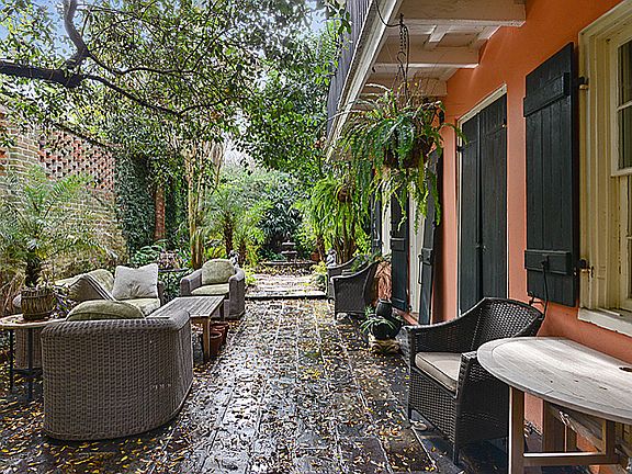 3rd image of 816 Gov Nicholls St