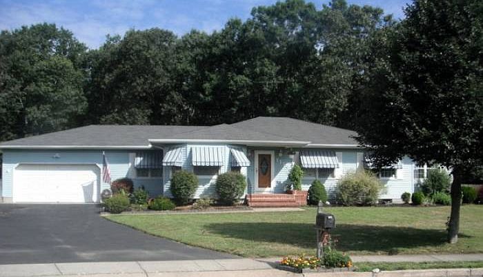 2,400 sq.ft. Custom Ranch