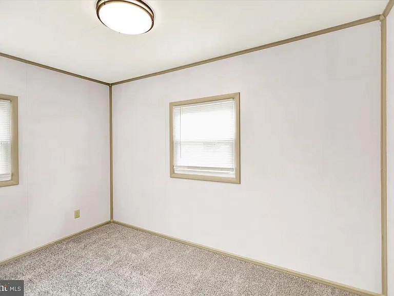 709 Franklin St — Photo 14