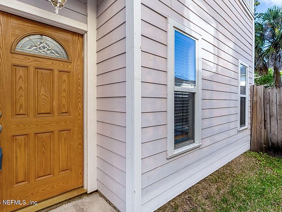 5th image of 851 6TH Avenue S