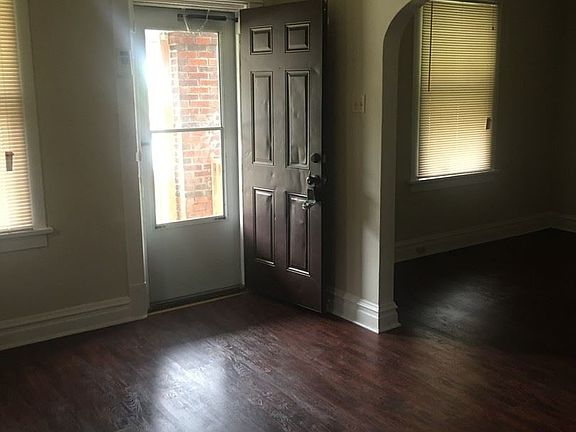 4th image of 8927 Annetta St