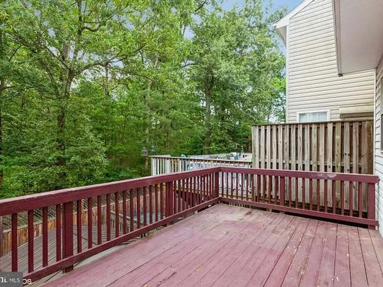 7836 Canter Ct — Photo 23