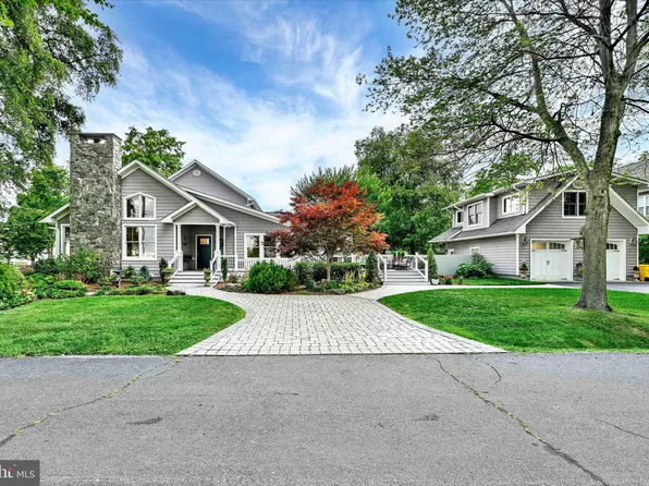 1268 Chesapeake Dr, Churchton, MD 20733