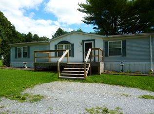 7082 Hickory Rd, Stewartstown, PA 17363
