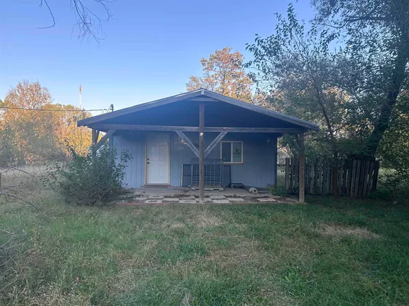 210 N 10th St, Herington, KS 67449