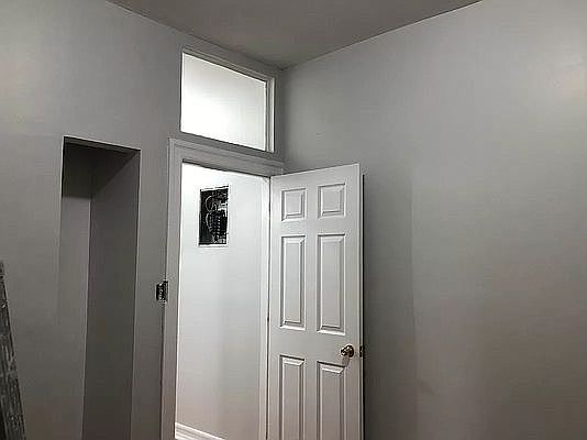 4th image of 551 W 170th St #26A
