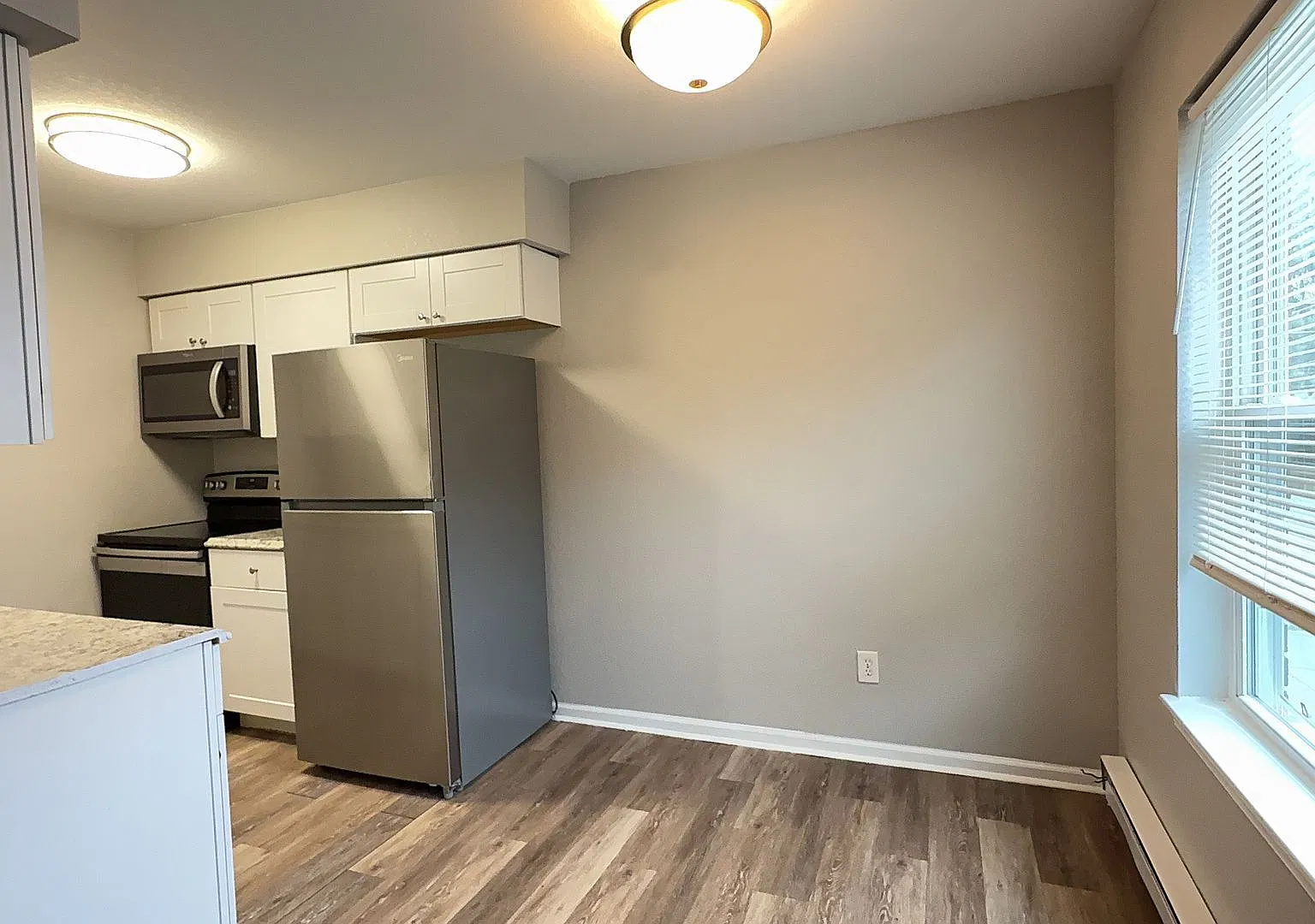 1004 W 37th St - Platinum — Photo 2
