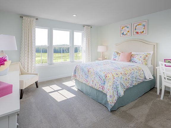 2nd image of 1412 Dawbarn Dr S Lot 102