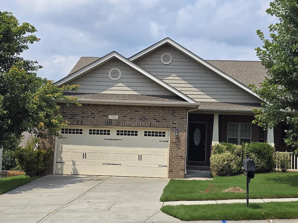 7231 Kenyon Dr