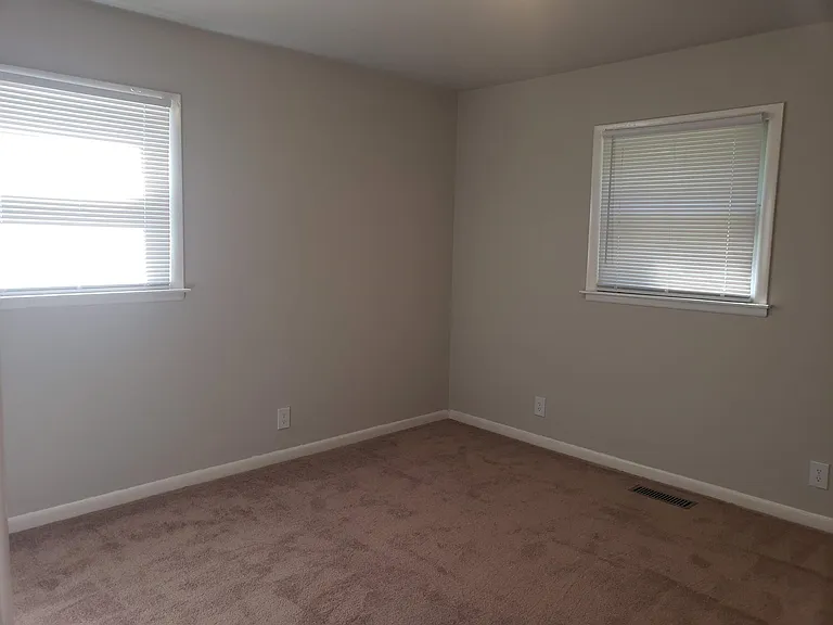 3312B Niagara Dr — Photo 10