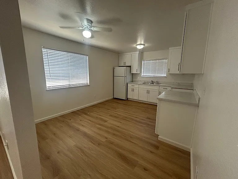 Santanna Apartments — Photo 4