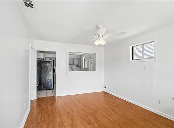 4th image of 602 Arnold Ave