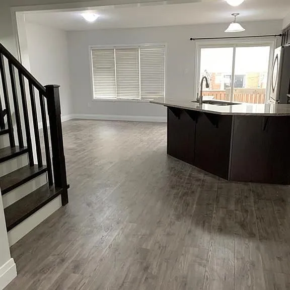 33 Glenvista Dr — Photo 16