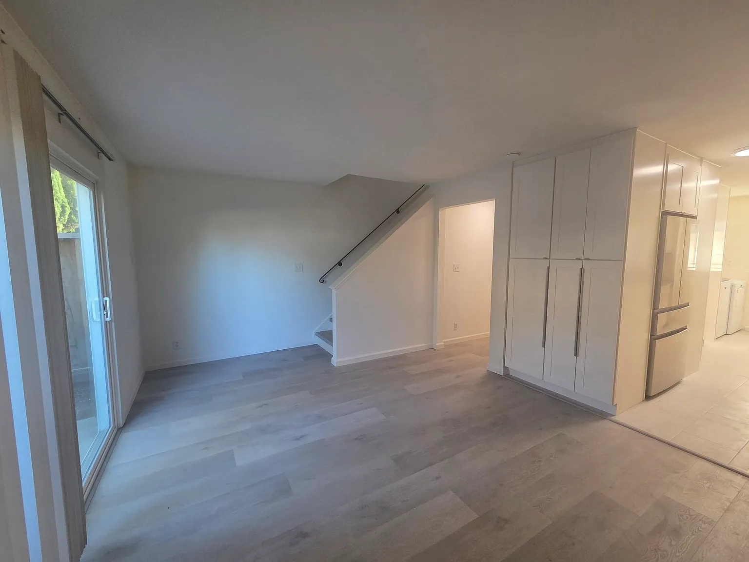 2 bed, 1.5 bath, 1100 sqft, $3,250 — Photo 3