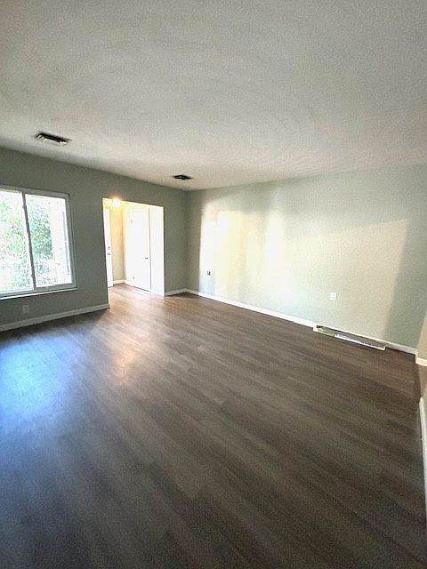 1st image of 911 Little Bay Ave #B