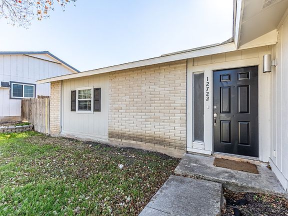 4th image of 12722 Thomas Sumter St