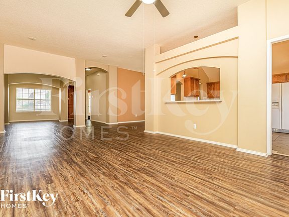 4th image of 608 Norwood Dr
