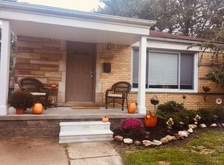 13661 Elgin Ave, Oak Park, MI 48237