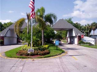 384 Tilford #R, Deerfield Beach, FL 33442